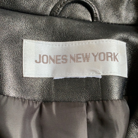 JONES NY leather metallic over black blazer. - Picture 5 of 12